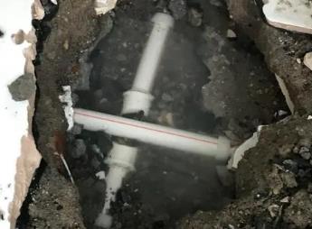 临武阳台漏水维修公司为您分享楼上楼下漏水怎么处理